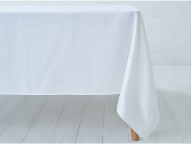 Atspari dėmėms balta staltiesė saten