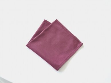 Burgundy colored napkin LAMIA