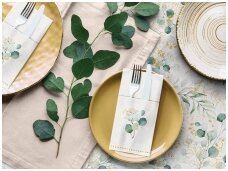 When are paper napkins suitable for table setting?