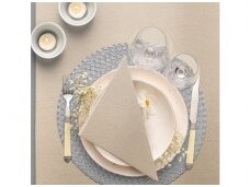 When are paper napkins suitable for table setting?
