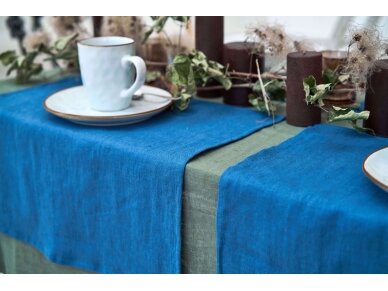 Lininė staltiesė samanų spalvos