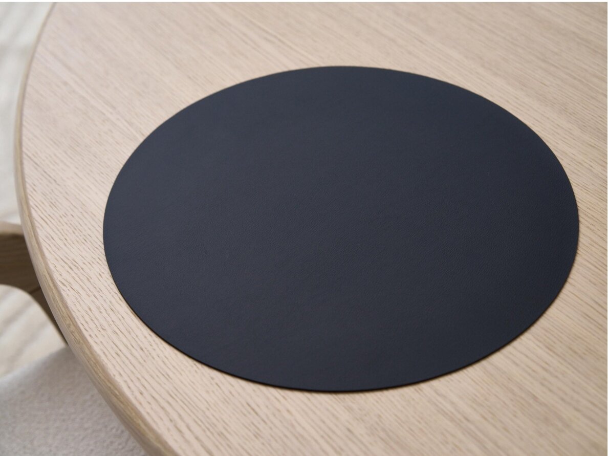 Leather placemat for TOGO round black 2
