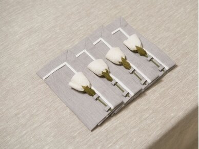 Set of napkins "4 white roses" 1