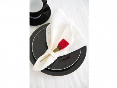 Servetėlių rinkinys baltas „6 bordo rožės“ 3