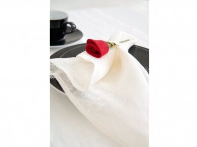 Servetėlių rinkinys baltas „6 bordo rožės“