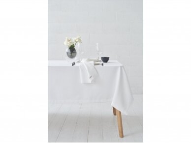 White tablecloth SILVAN 2