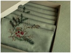 Šventinė Indrės Sapagovaitės stalo tekstilės kolekcija WINTER FOREST