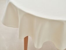 Tablecloths round and oval