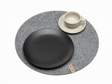 Felt placemat, round shaped, gray colored 5