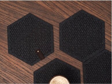 Felt placemat STELLE, hexagon shaped, black colored 1