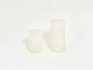 Žvakė balta skaidri cilindro formos