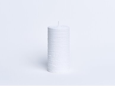 Žvakė dekoruota baltos spalvos, Ø 7 cm