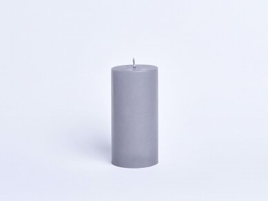 Žvakė pilka cilindro formos 1