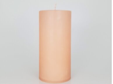 Žvakė rusva cilindro formos