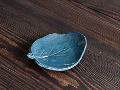 Žvakidė keramikinė „Mėlynas lapas“